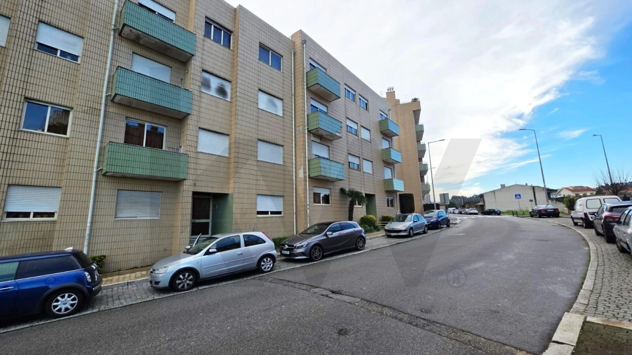 Apartamento T1 para Arrendamento em Vilar de Andorinho Foto 19