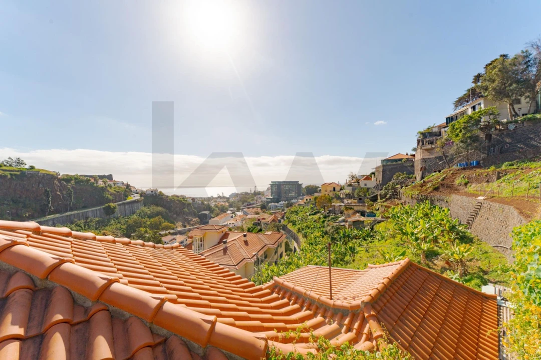 Moradia T6 para Venda em Funchal (São Pedro) Foto 14