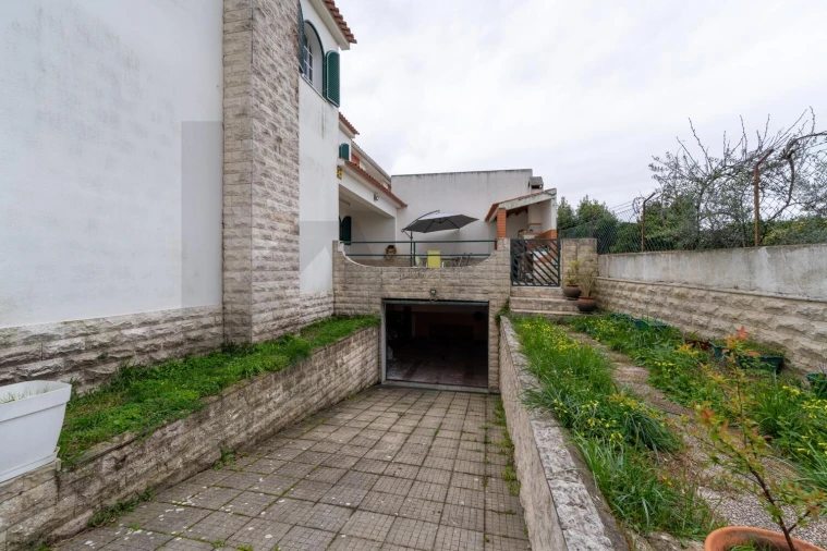 Prédio para Venda em Santo Antonio da Charneca Foto 23