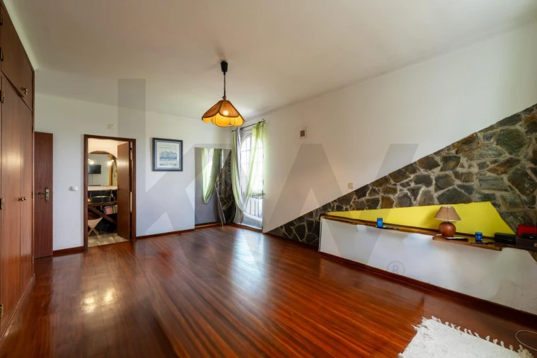 Prédio para Venda em Santo Antonio da Charneca Foto 14