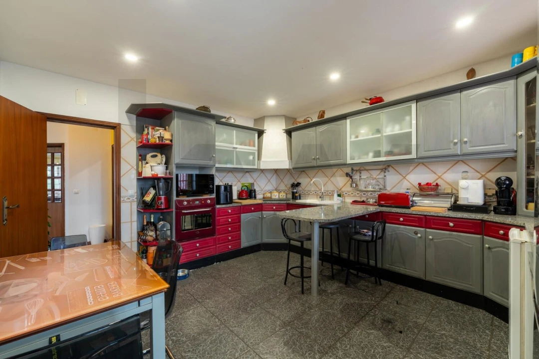 Prédio para Venda em Santo Antonio da Charneca Foto 8