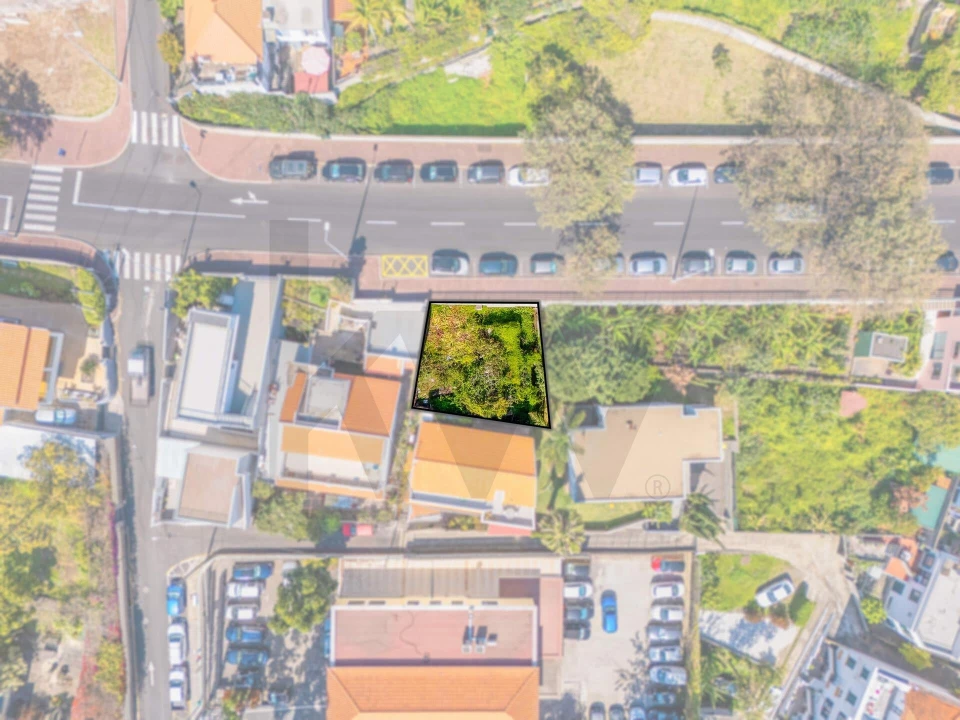 Moradia T2 para Venda em Funchal (Santa Maria Maior) Foto 7