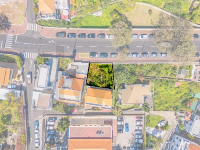 Moradia T2 para Venda em Funchal (Santa Maria Maior) Foto 7