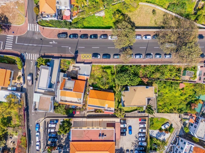 Moradia T2 para Venda em Funchal (Santa Maria Maior) Foto 8