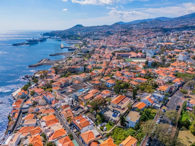 Moradia T2 para Venda em Funchal (Santa Maria Maior) Foto 13