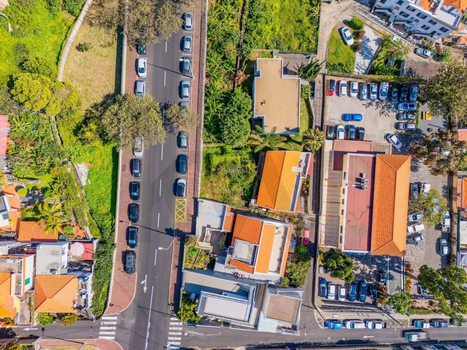 Moradia T2 para Venda em Funchal (Santa Maria Maior) Foto 6