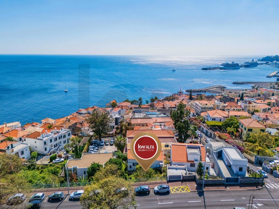 Moradia T2 para Venda em Funchal (Santa Maria Maior) Foto 2