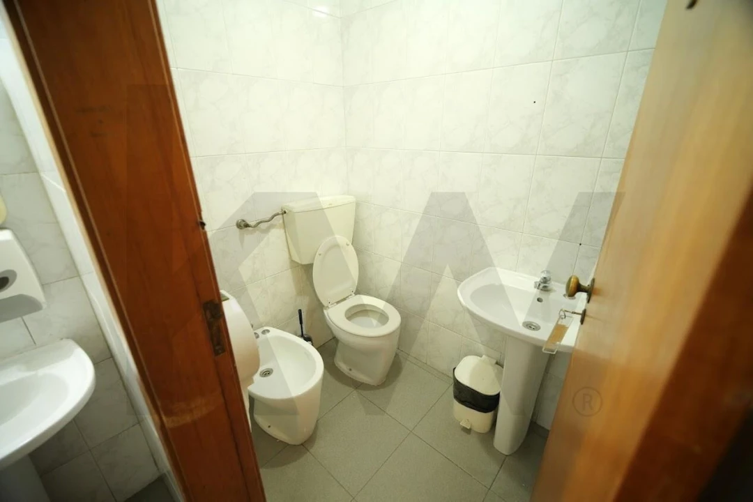 Loja para Venda em Algueirão-Mem Martins Foto 9