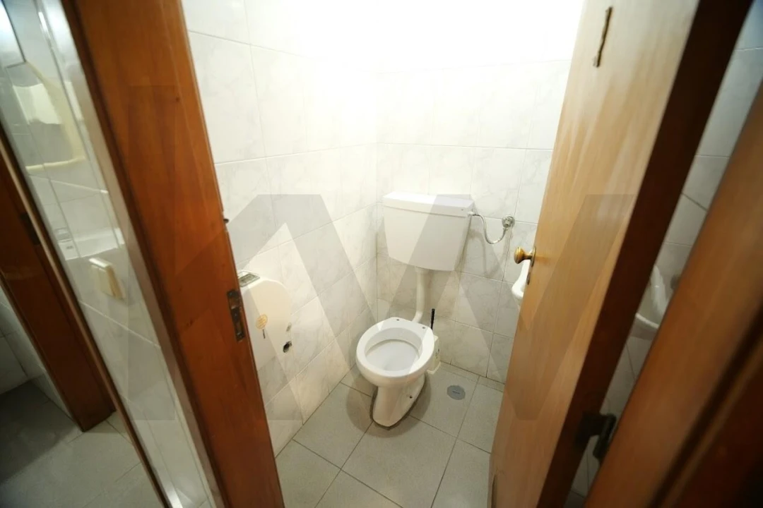 Loja para Venda em Algueirão-Mem Martins Foto 16