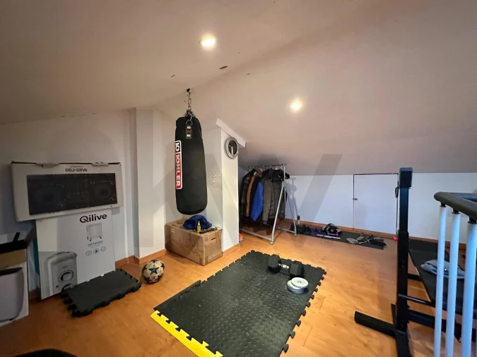 Apartamento T1 para Venda em Algueirão-Mem Martins Foto 17