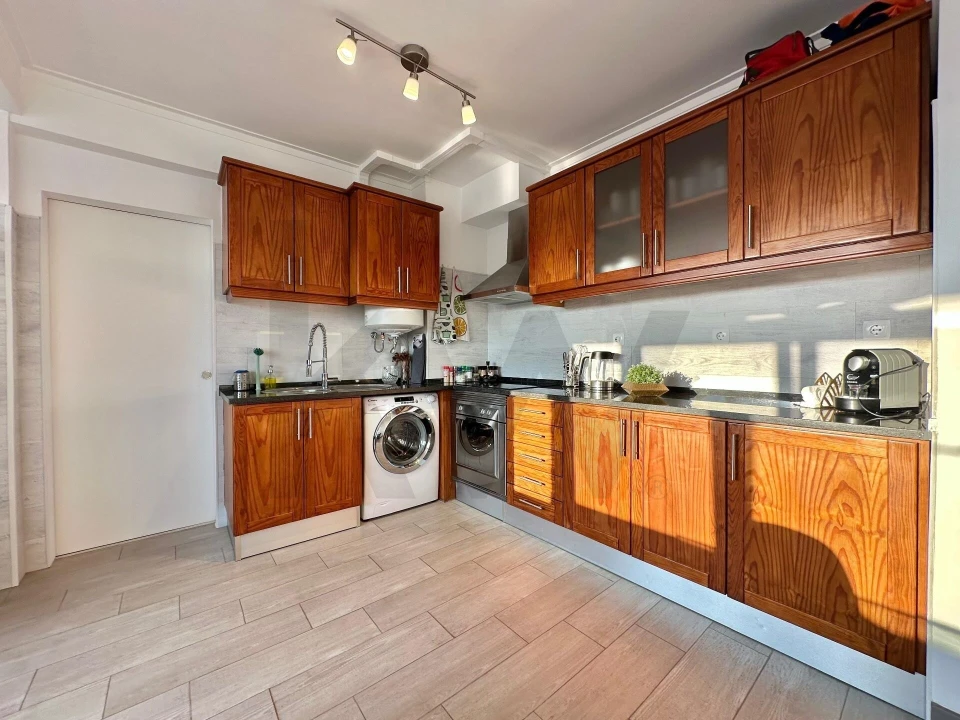 Apartamento T1 para Venda em Algueirão-Mem Martins Foto 5