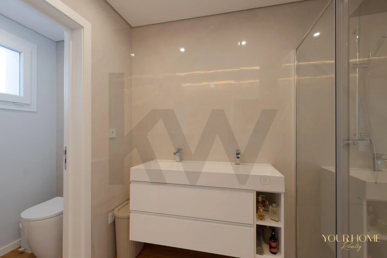 Moradia T4 para Venda em Alcabideche Foto 30