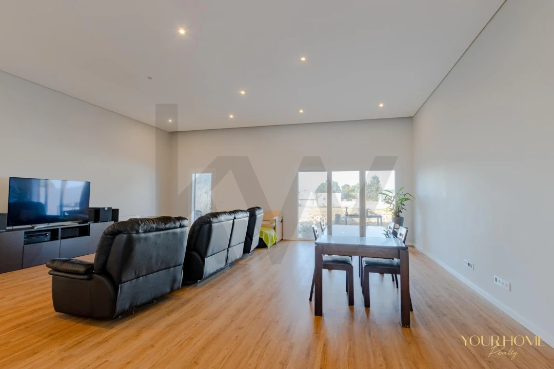 Moradia T4 para Venda em Alcabideche Foto 6