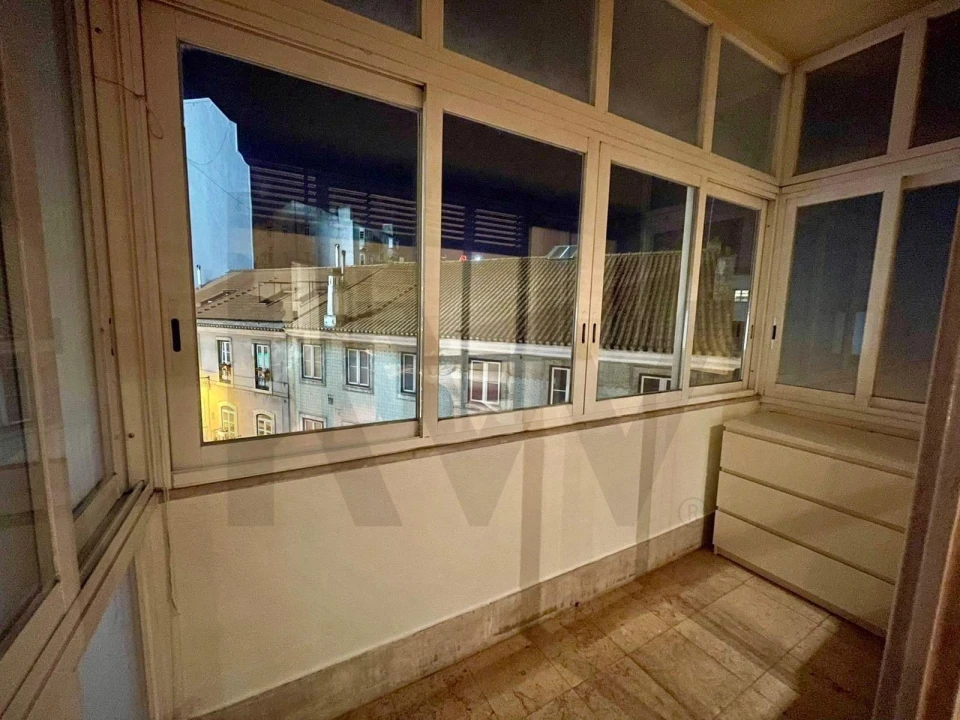 Apartamento T1 para Arrendamento em Campo de Ourique Foto 20