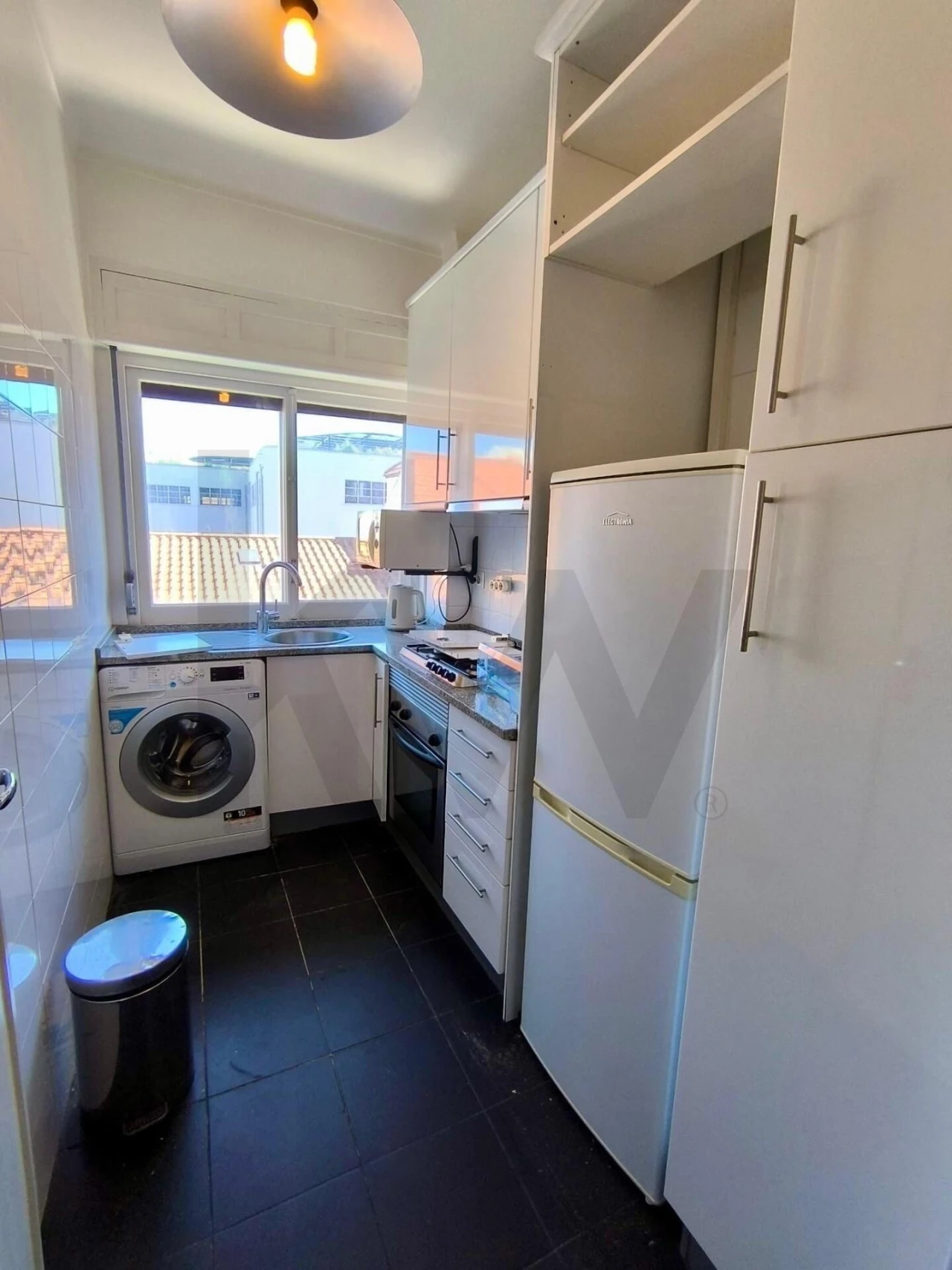 Apartamento T1 para Arrendamento em Campo de Ourique Foto 6