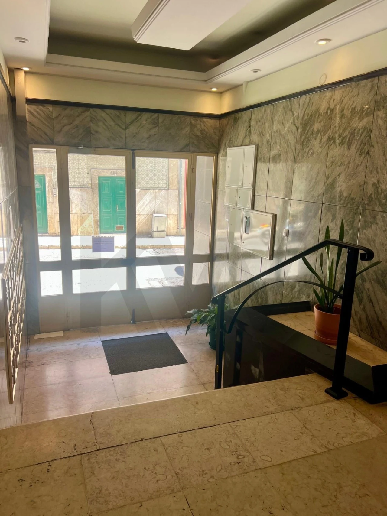 Apartamento T1 para Arrendamento em Campo de Ourique Foto 5