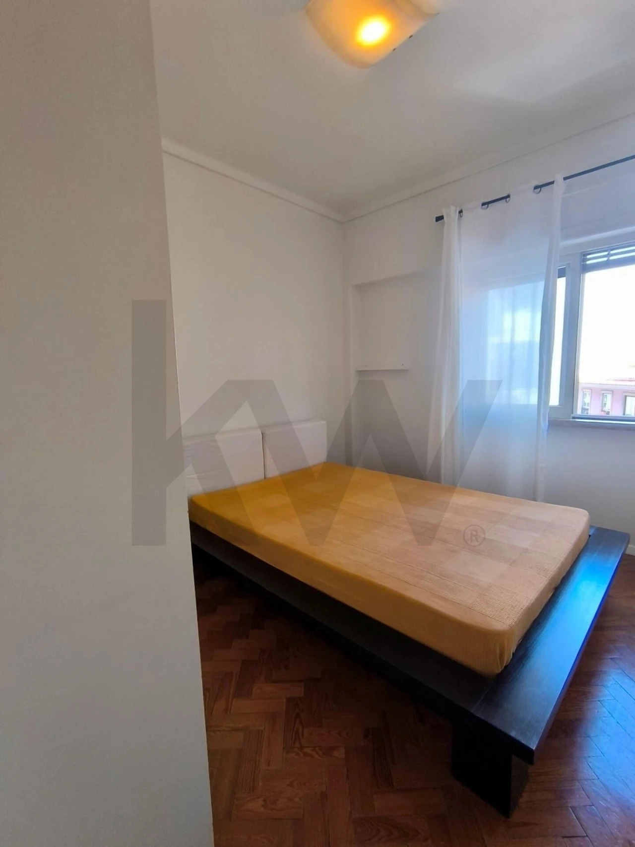 Apartamento T1 para Arrendamento em Campo de Ourique Foto 10