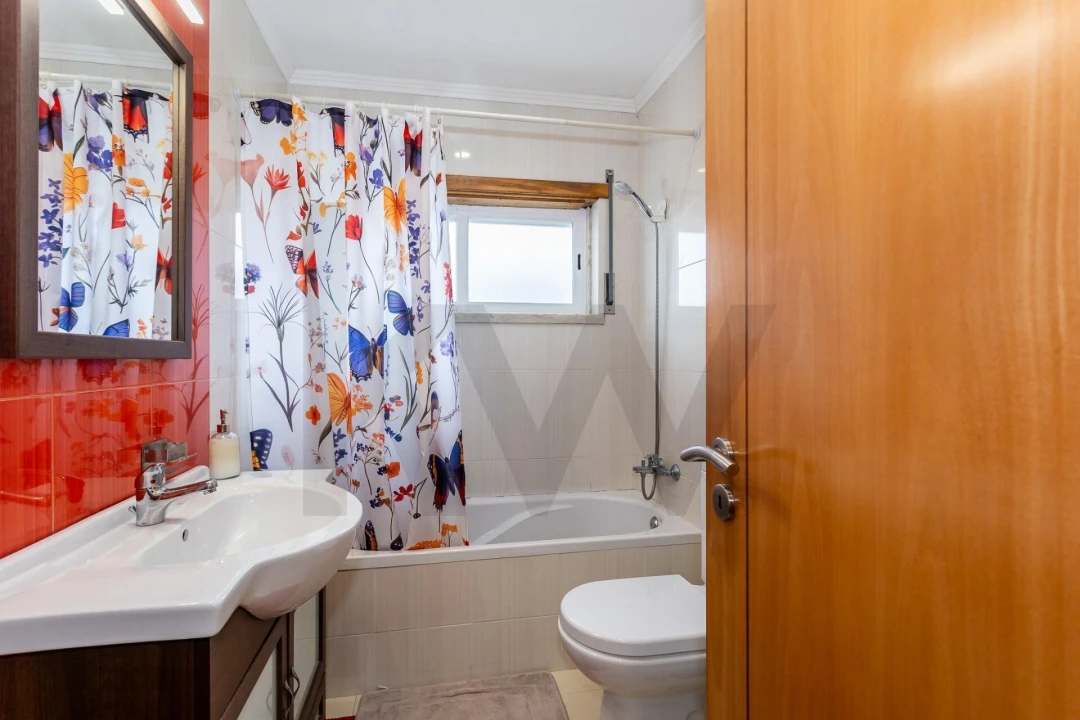 Apartamento T2 para Venda em São Domingos de Rana Foto 22