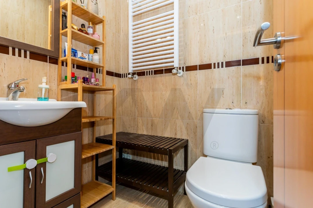 Apartamento T2 para Venda em São Domingos de Rana Foto 5