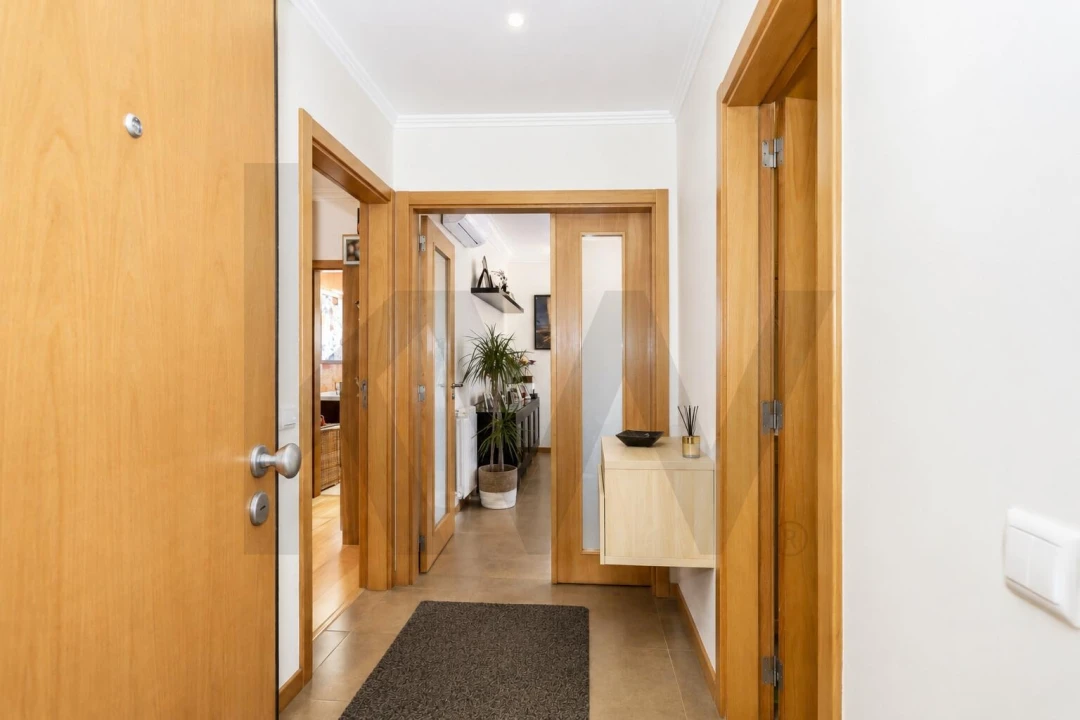 Apartamento T2 para Venda em São Domingos de Rana Foto 1