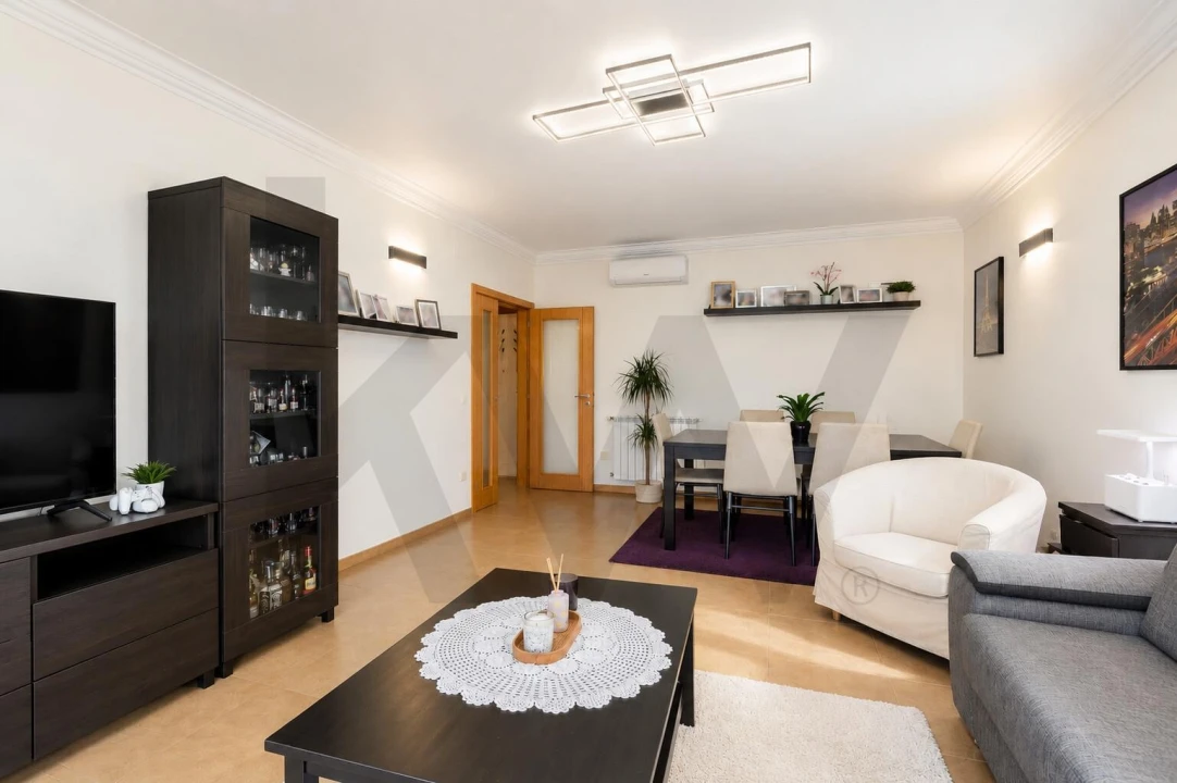 Apartamento T2 para Venda em São Domingos de Rana Foto 7