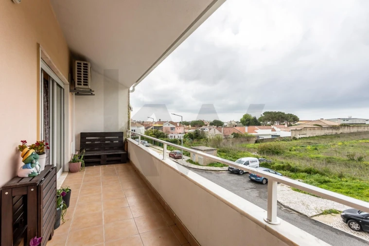 Apartamento T2 para Venda em São Domingos de Rana Foto 11