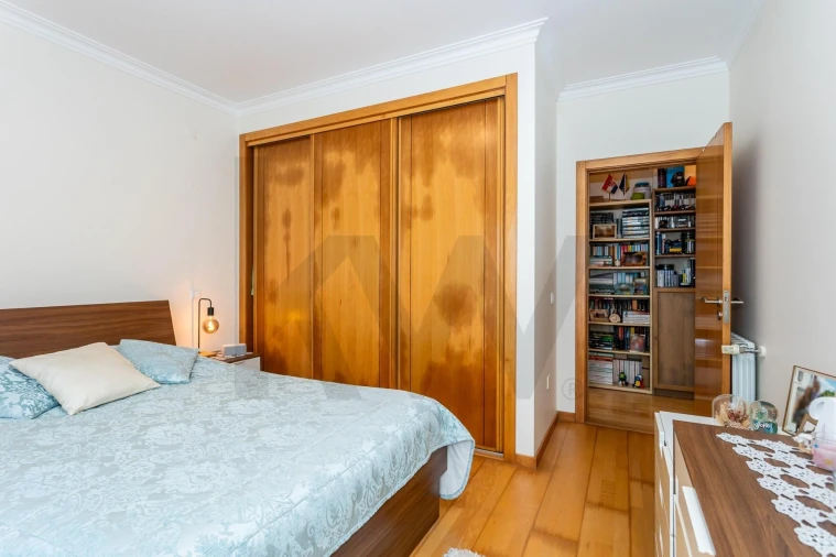 Apartamento T2 para Venda em São Domingos de Rana Foto 20