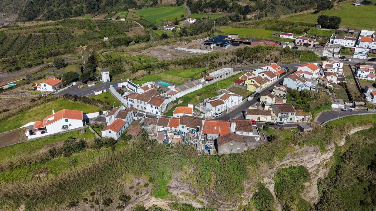 Terreno para Venda em Agua de Alto Foto 6