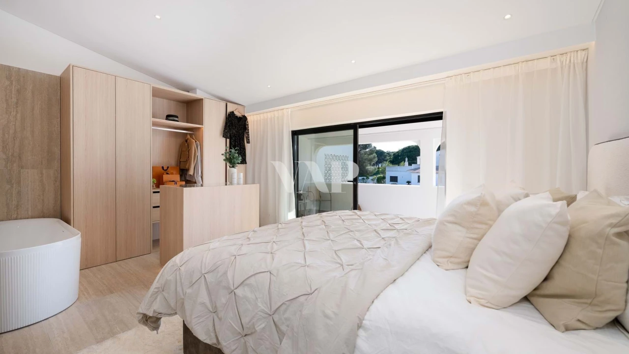 Moradia T4 para Venda em Almancil Foto 20