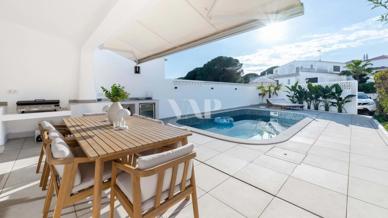 Moradia T4 para Venda em Almancil Foto 29