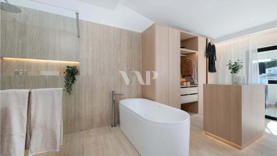 Moradia T4 para Venda em Almancil Foto 19