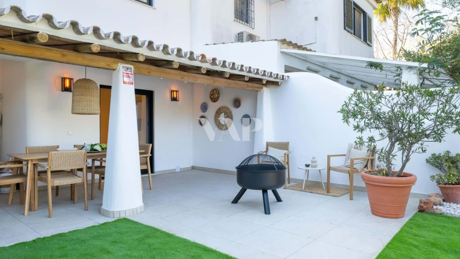 Moradia T4 para Venda em Almancil Foto 11