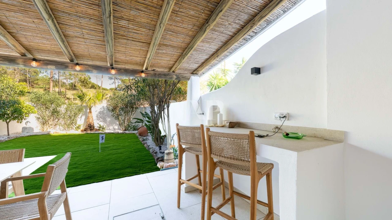 Moradia T4 para Venda em Almancil Foto 12