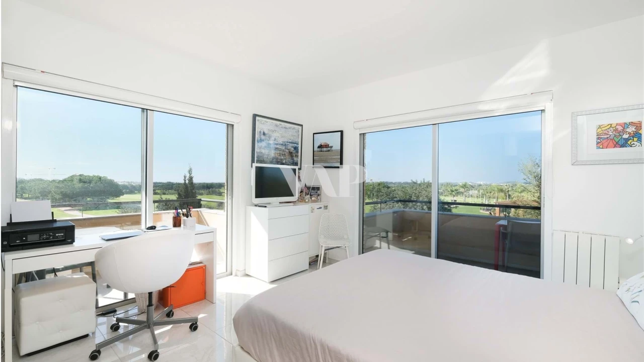 Apartamento T3 para Venda em Quarteira Foto 5