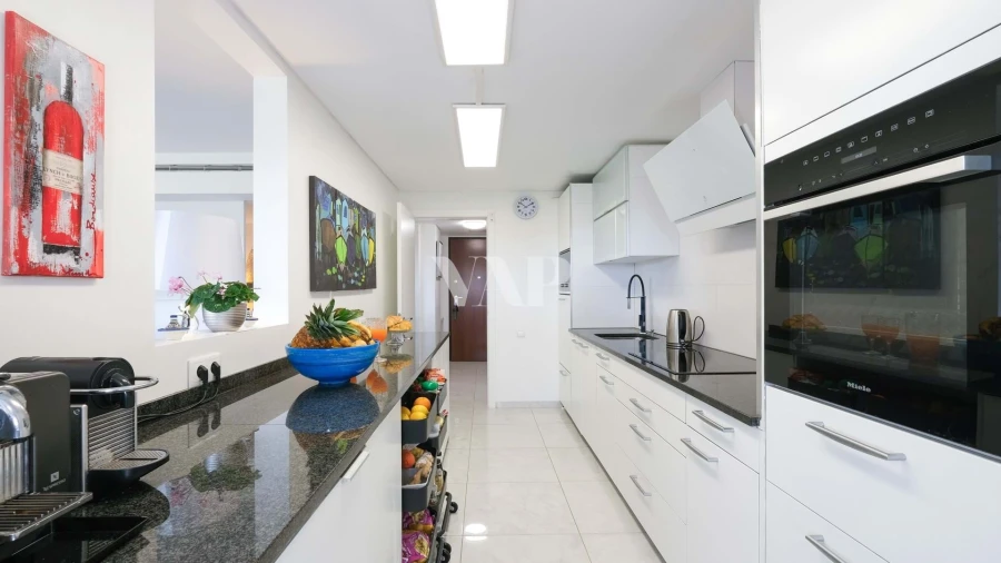 Apartamento T3 para Venda em Quarteira Foto 16