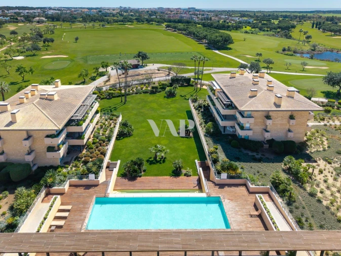 Apartamento T3 para Venda em Quarteira Foto 39