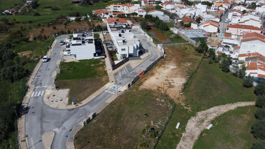 Terreno para Venda em Odiaxere Foto 2