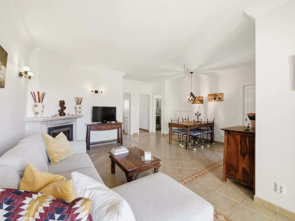 Apartamento T2 para Venda em Lagoa e Carvoeiro Foto 4