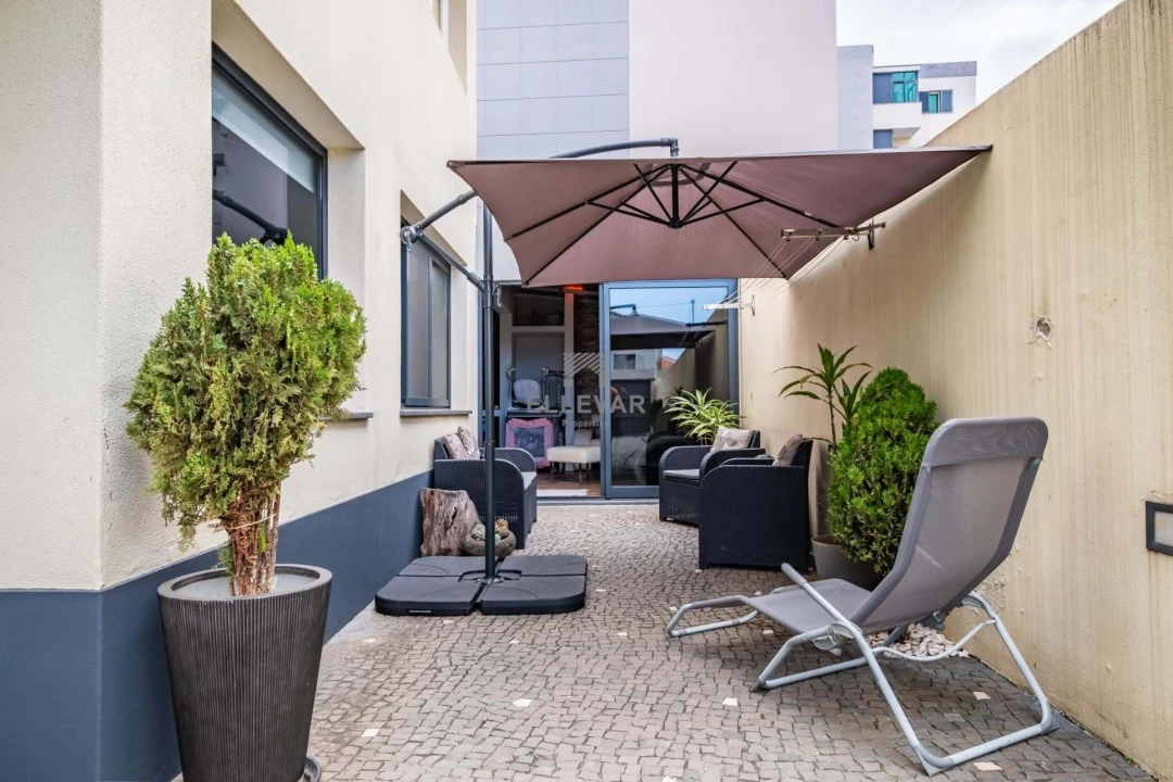 Apartamento T3 para Venda em Santo Antonio Foto 3