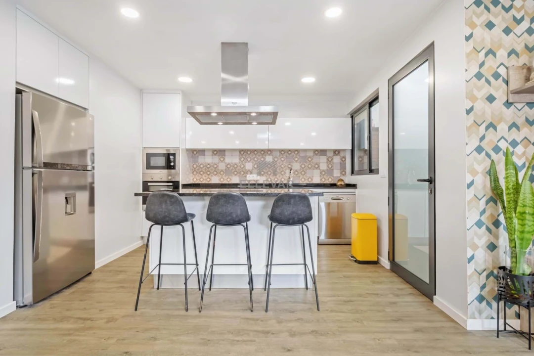 Apartamento T3 para Venda em Santo Antonio Foto 14