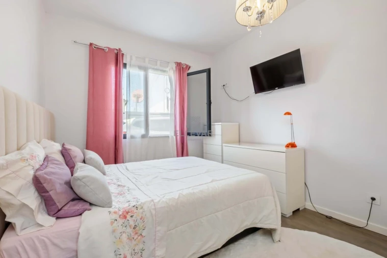 Apartamento T3 para Venda em Santo Antonio Foto 24