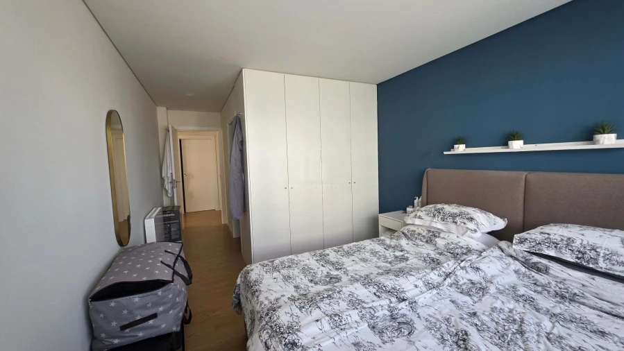 Apartamento T2 para Arrendamento em Santa Marinha Foto 12