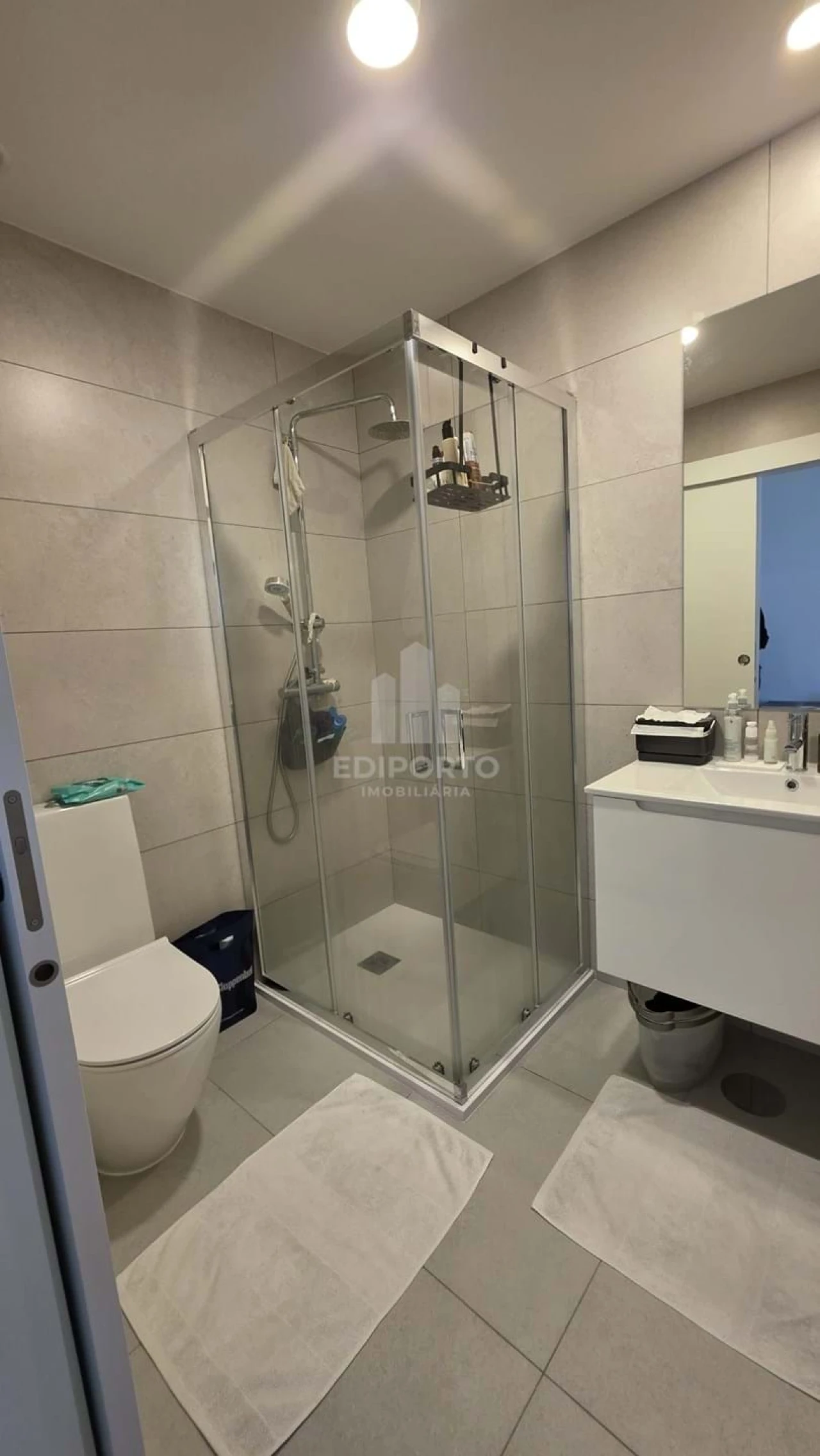 Apartamento T2 para Arrendamento em Santa Marinha Foto 15