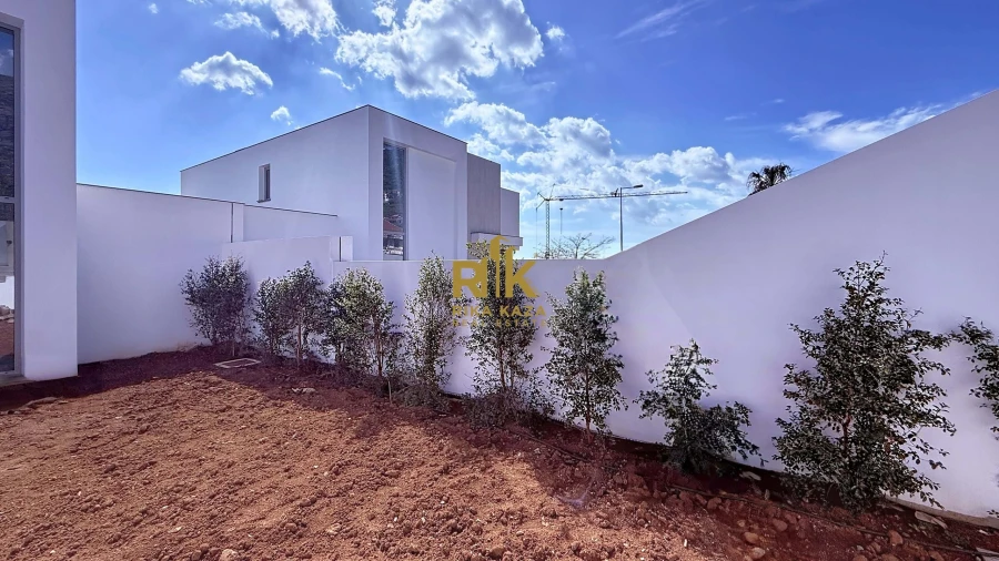 Moradia T3 para Venda em Arco da Calheta Foto 56