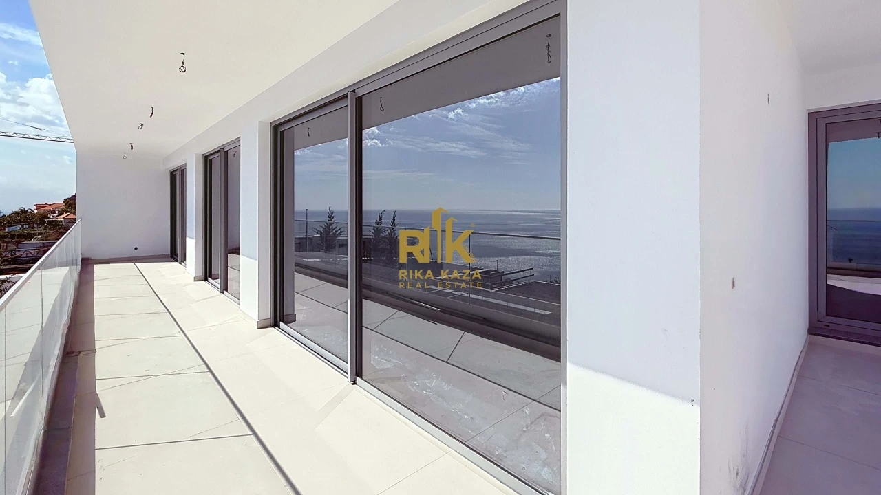 Moradia T3 para Venda em Arco da Calheta Foto 23