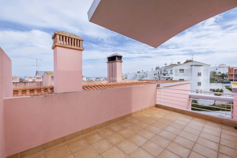 Apartamento T3 para Venda em Lagos (São Sebastião e Santa Maria) Foto 32