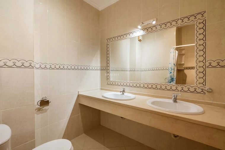 Apartamento T3 para Venda em Lagos (São Sebastião e Santa Maria) Foto 23