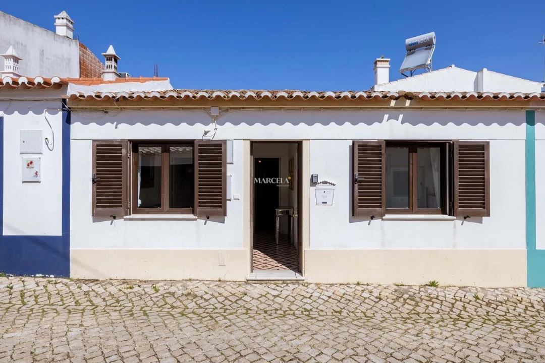 Moradia T2 para Venda em Lagos (São Sebastião e Santa Maria) Foto 24