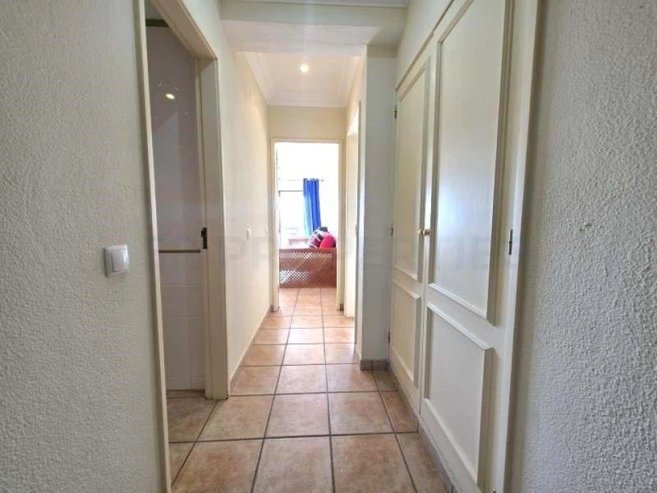 Apartamento T2 para Venda em Quarteira Foto 17