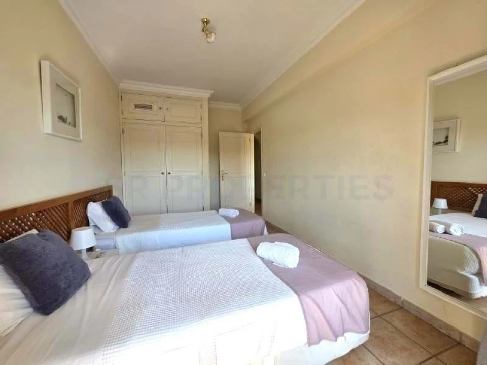 Apartamento T2 para Venda em Quarteira Foto 22